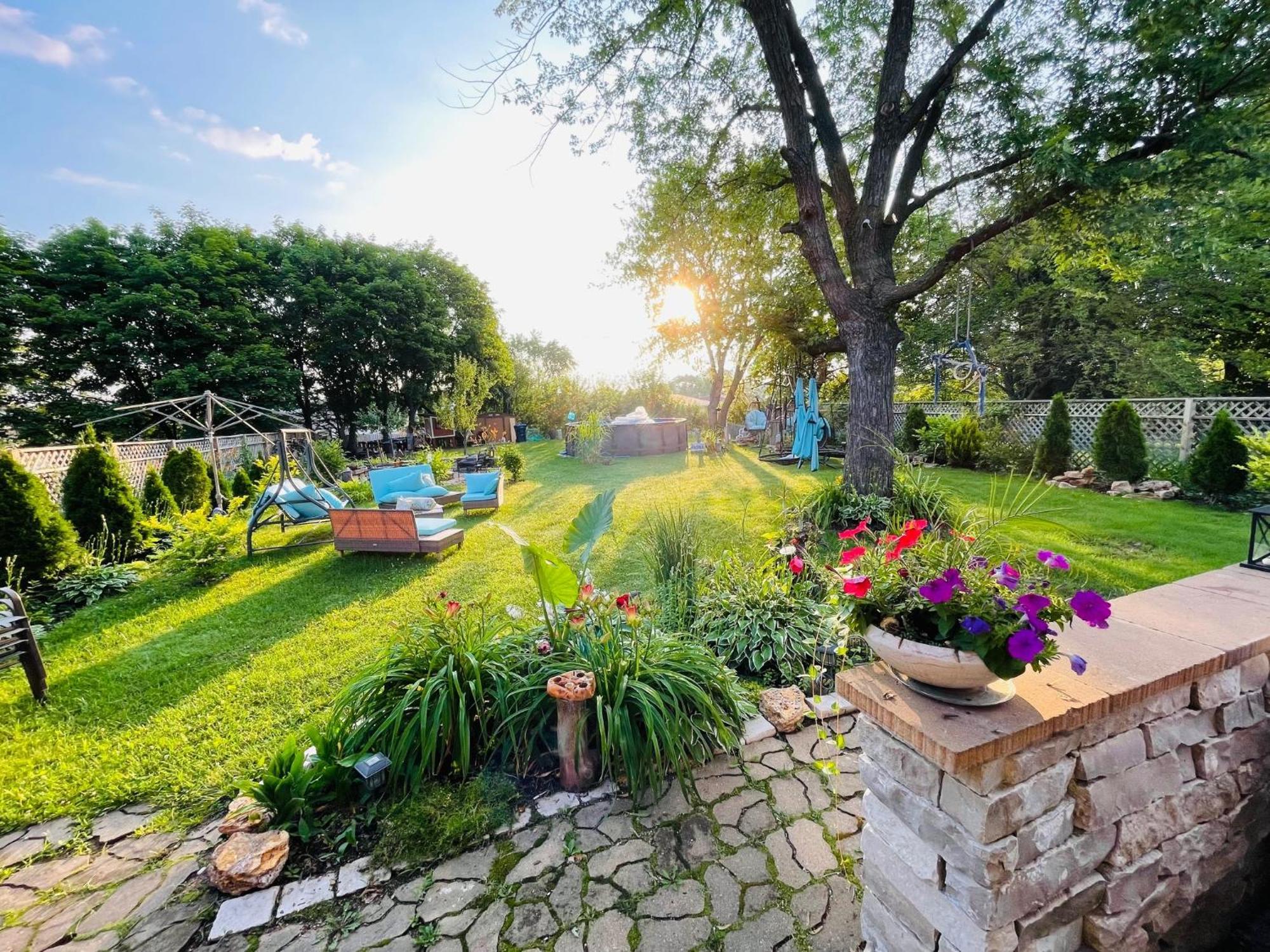 Schaumburg Paradise Oasis With A Secret Garden And Private Pool Exterior foto